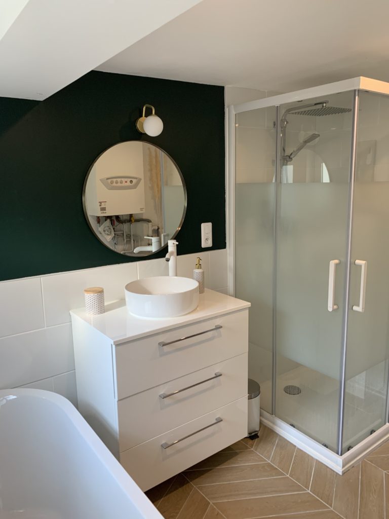 Entreprise plaquiste Angers - salle de bain douche et baignoire