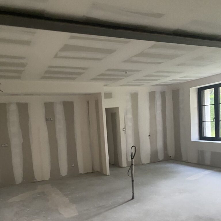 Aménagement intérieur en plaque de plâtre avec isolation à Trélazé